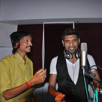 Malaysia Singer Anand sings for Oru Nadigaiyin Vakkumoolam | Picture 85895